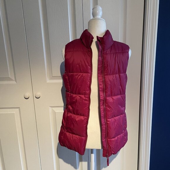 Girls Old Navy Frost Free Puffer Vest Dark Pink Size XXL 16 NWT Lined Raspberry - Picture 1 of 5